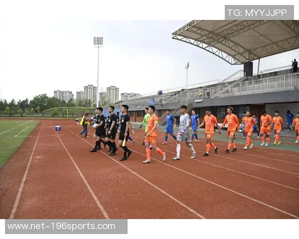 潜力足球:挖掘青少年足球人才的未来之路与发展策略 潜力足球:挖掘青少年足球人才的未来之路与发展策略